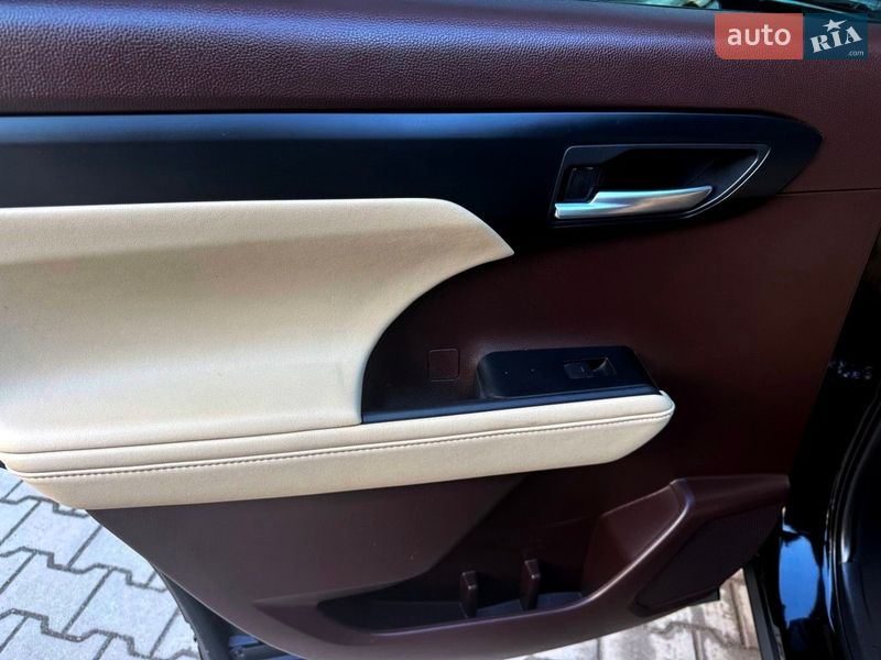 Позашляховик / Кросовер Toyota Highlander 2020 в Хмельницькому
