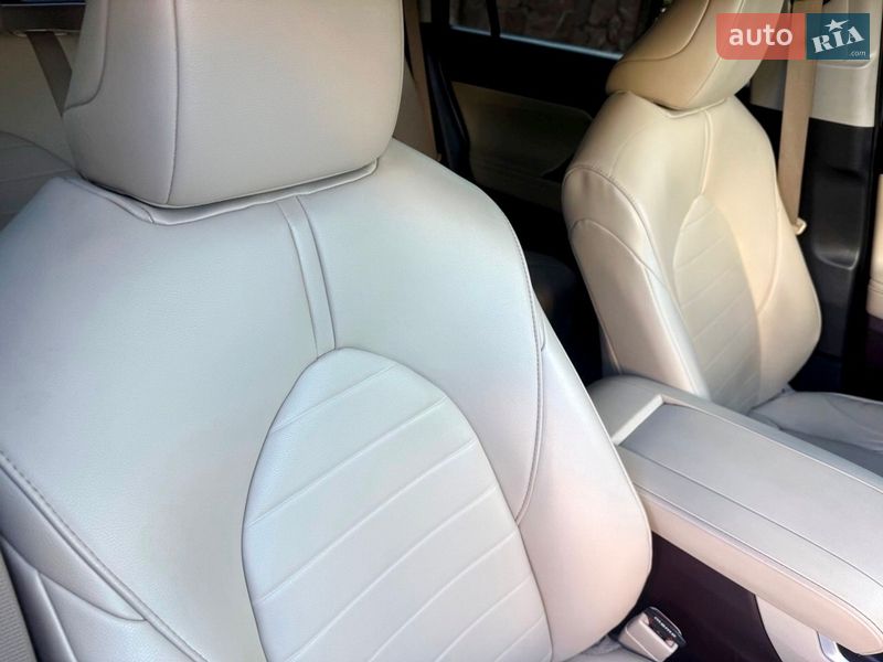 Позашляховик / Кросовер Toyota Highlander 2020 в Хмельницькому