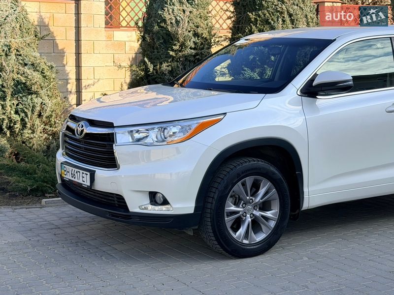 Внедорожник / Кроссовер Toyota Highlander 2014 в Одессе