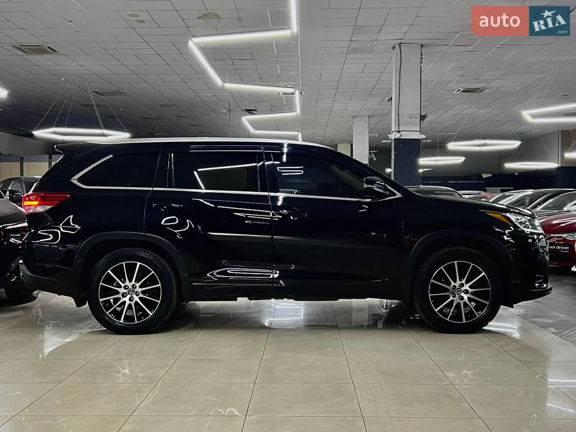 2017 Toyota Highlander - мініатюра 6