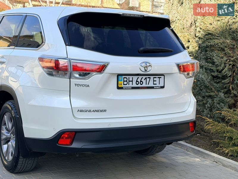 Внедорожник / Кроссовер Toyota Highlander 2014 в Одессе