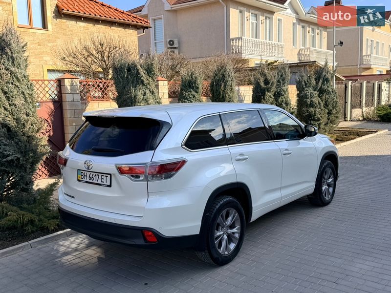 Внедорожник / Кроссовер Toyota Highlander 2014 в Одессе