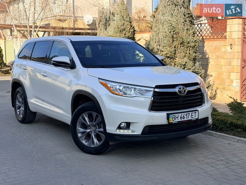 Внедорожник / Кроссовер Toyota Highlander 2014 в Одессе