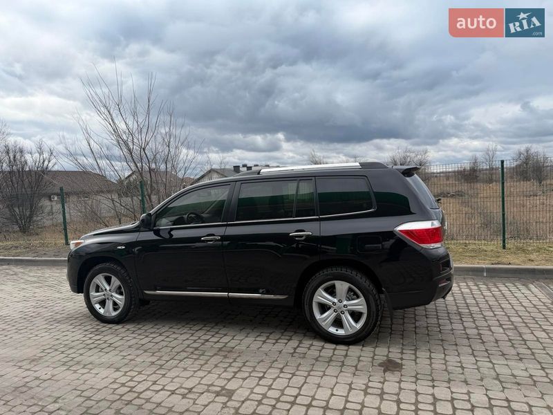 Внедорожник / Кроссовер Toyota Highlander 2014 в Днепре