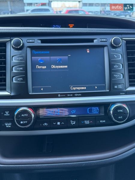 Внедорожник / Кроссовер Toyota Highlander 2016 в Киеве