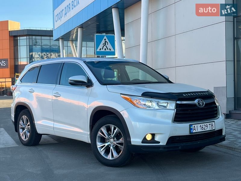 Внедорожник / Кроссовер Toyota Highlander 2014 в Киеве