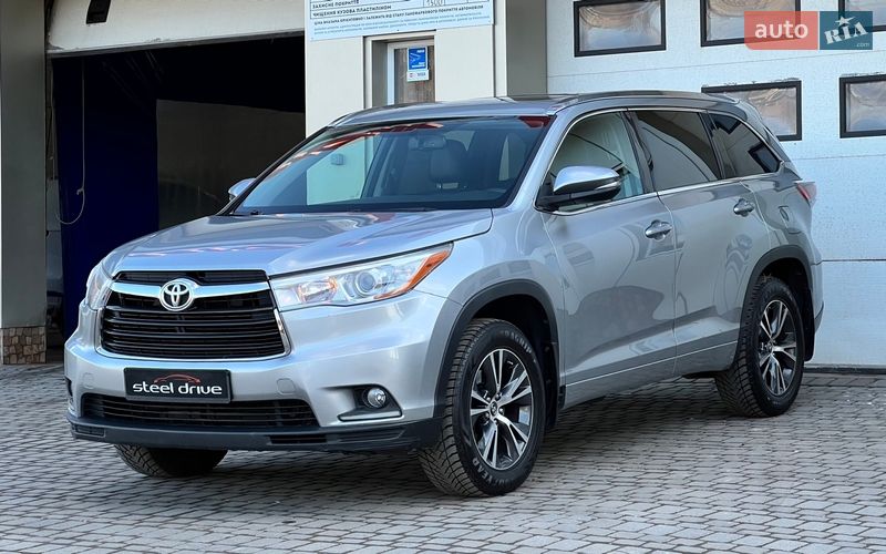 Toyota Highlander 2016