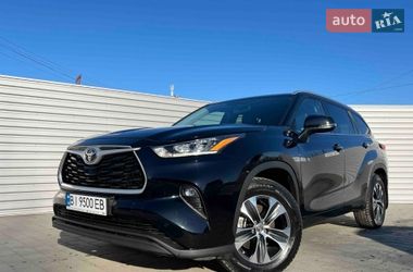 Внедорожник / Кроссовер Toyota Highlander 2022 в Кременчуге