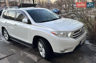 Позашляховик / Кросовер Toyota Highlander 2012 в Києві