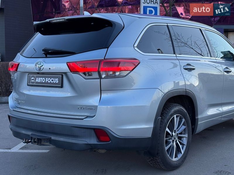Позашляховик / Кросовер Toyota Highlander 2018 в Києві фото 9 Позашляховик / Кросовер Toyota Highlander 2018 в Києві