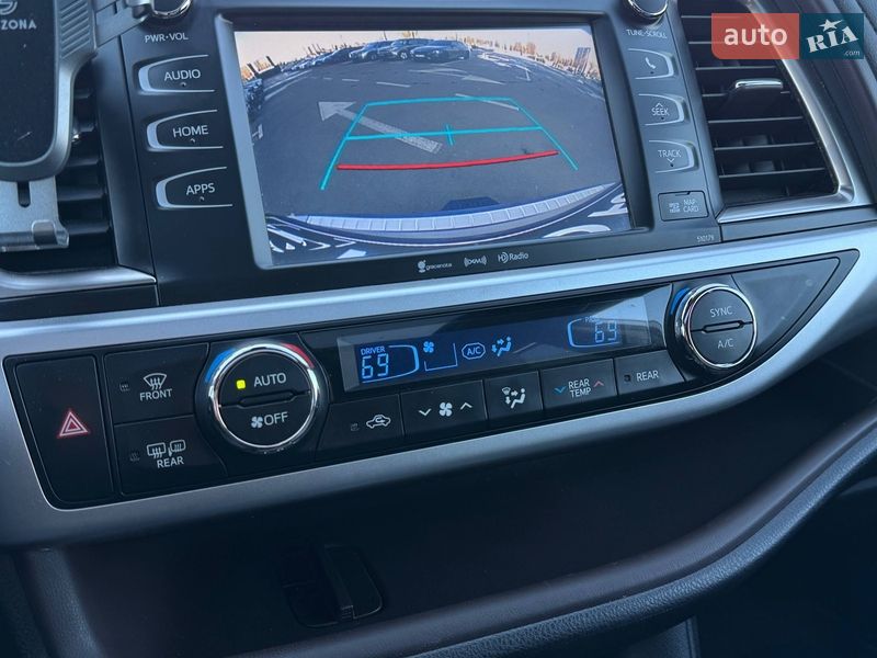 Позашляховик / Кросовер Toyota Highlander 2018 в Києві фото 36 Позашляховик / Кросовер Toyota Highlander 2018 в Києві