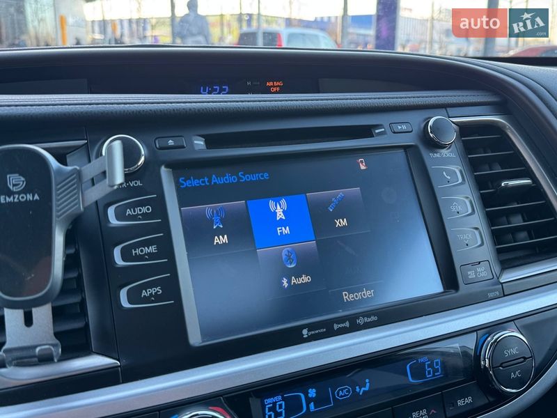 Позашляховик / Кросовер Toyota Highlander 2018 в Києві фото 34 Позашляховик / Кросовер Toyota Highlander 2018 в Києві