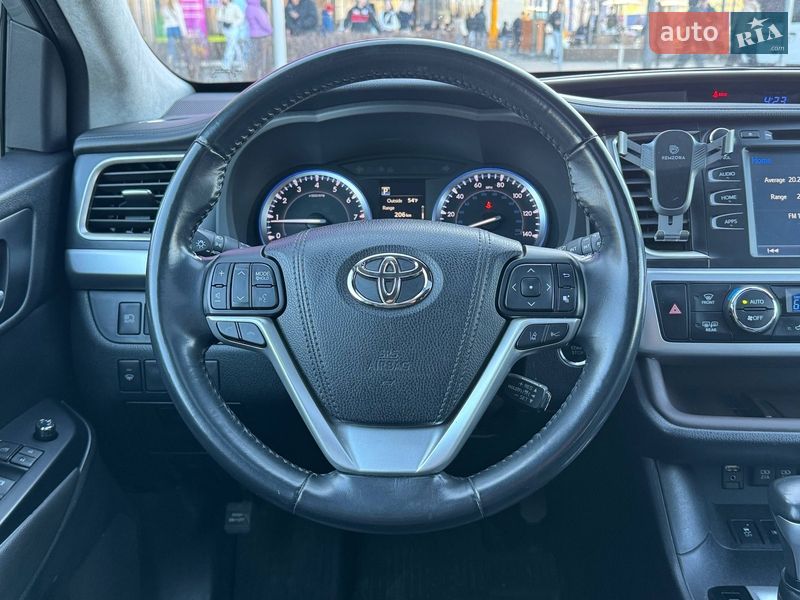 Позашляховик / Кросовер Toyota Highlander 2018 в Києві фото 29 Позашляховик / Кросовер Toyota Highlander 2018 в Києві