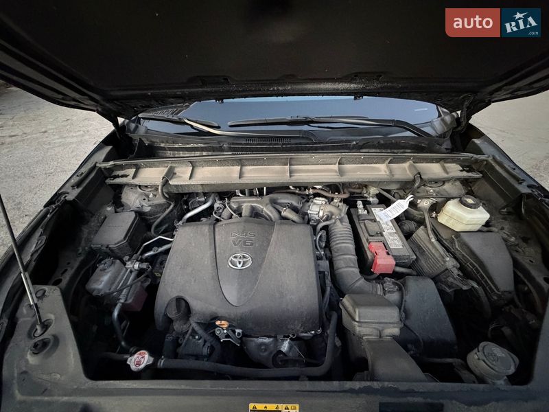 Позашляховик / Кросовер Toyota Highlander 2022 в Києві