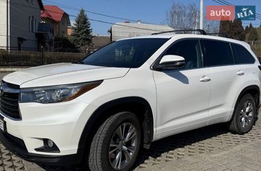 Позашляховик / Кросовер Toyota Highlander 2015 в Івано-Франківську