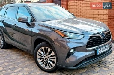Позашляховик / Кросовер Toyota Highlander 2021 в Києві