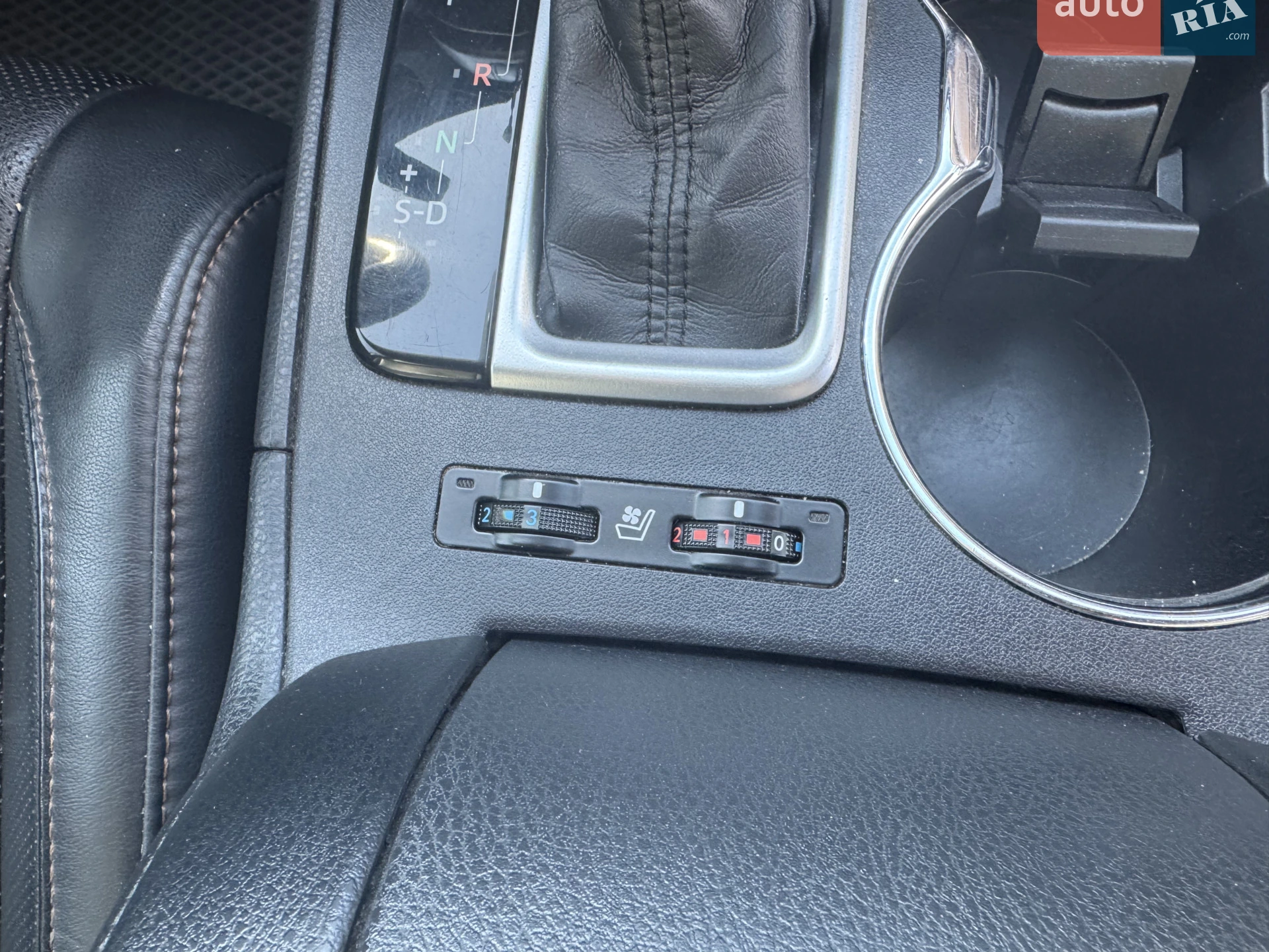 2016 Toyota Highlander - мініатюра 33