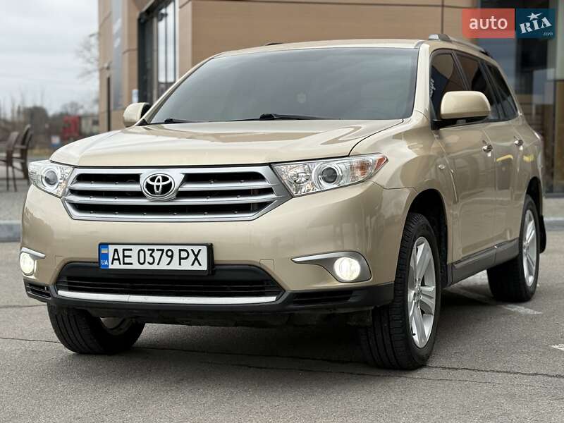 Toyota Highlander 2011