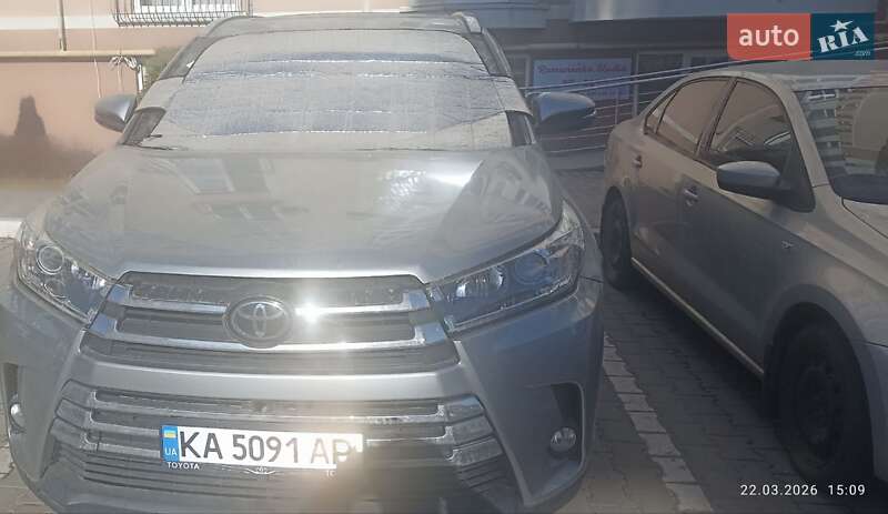 Toyota Highlander 2018