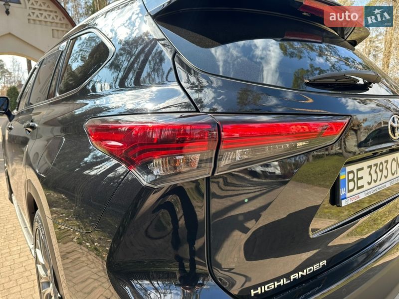 Позашляховик / Кросовер Toyota Highlander 2020 в Києві