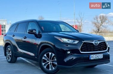 Внедорожник / Кроссовер Toyota Highlander 2020 в Киеве
