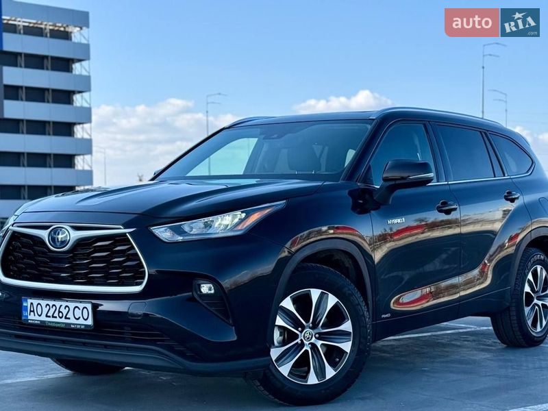 Внедорожник / Кроссовер Toyota Highlander 2020 в Киеве