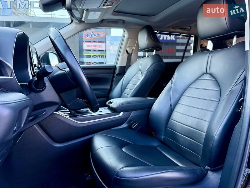 Внедорожник / Кроссовер Toyota Highlander 2020 в Киеве