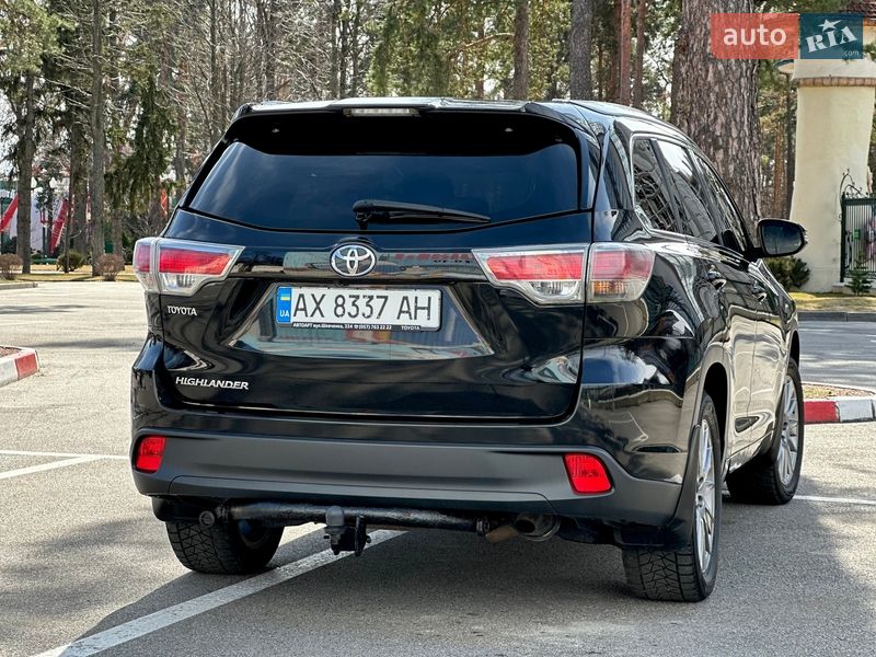 Позашляховик / Кросовер Toyota Highlander 2015 в Харкові