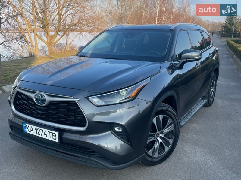 Позашляховик / Кросовер Toyota Highlander 2022 в Києві