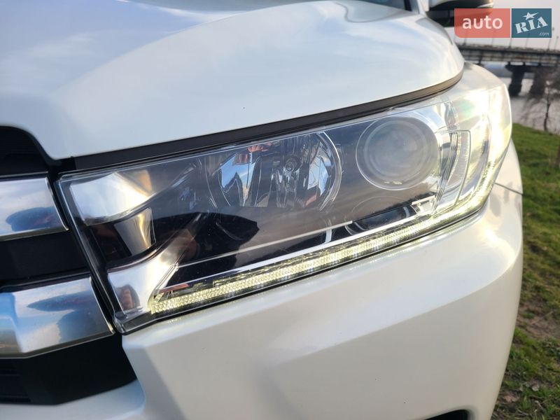 Внедорожник / Кроссовер Toyota Highlander 2018 в Киеве фото 25 Внедорожник / Кроссовер Toyota Highlander 2018 в Киеве
