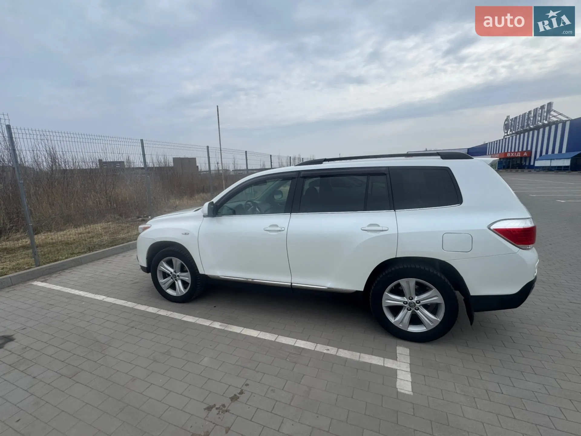2010 Toyota Highlander - мініатюра 10