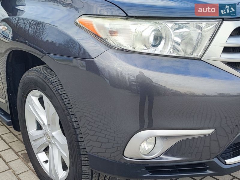 Позашляховик / Кросовер Toyota Highlander 2011 в Кам'янець-Подільському