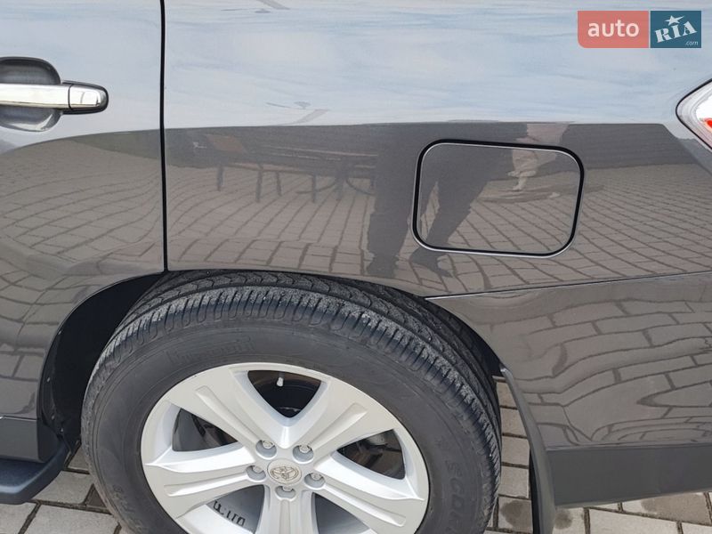Позашляховик / Кросовер Toyota Highlander 2011 в Кам'янець-Подільському