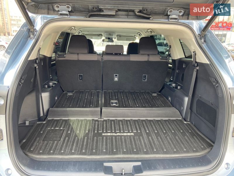 Позашляховик / Кросовер Toyota Highlander 2020 в Тернополі