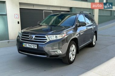 Позашляховик / Кросовер Toyota Highlander 2011 в Дніпрі
