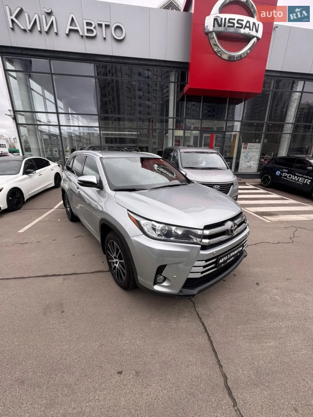 2017 Toyota Highlander - мініатюра 3