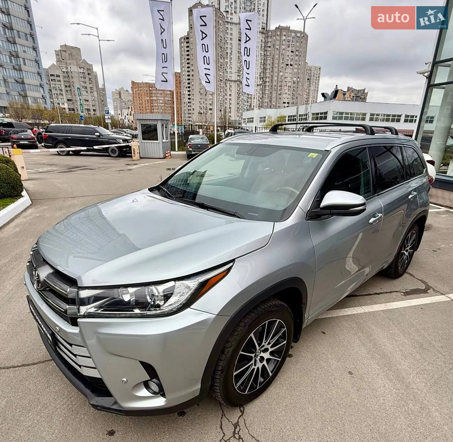 2017 Toyota Highlander - мініатюра 7