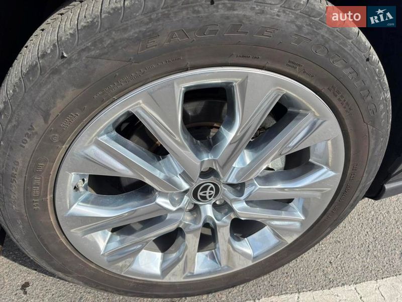 Внедорожник / Кроссовер Toyota Highlander 2023 в Днепре