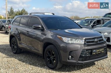 Позашляховик / Кросовер Toyota Highlander 2016 в Івано-Франківську