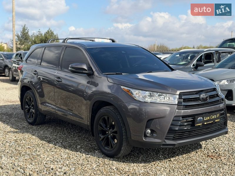 Toyota Highlander 2016