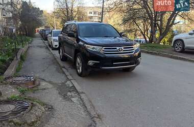 Позашляховик / Кросовер Toyota Highlander 2011 в Чернівцях