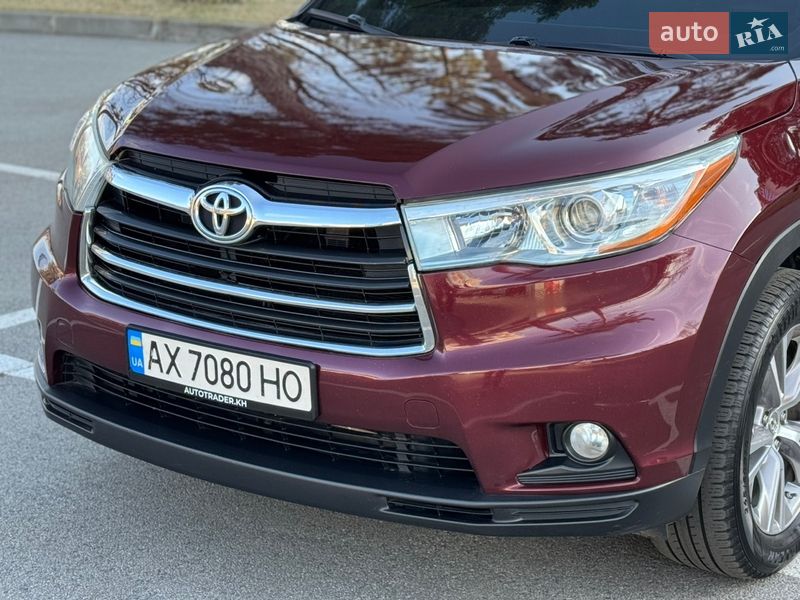 Позашляховик / Кросовер Toyota Highlander 2015 в Києві