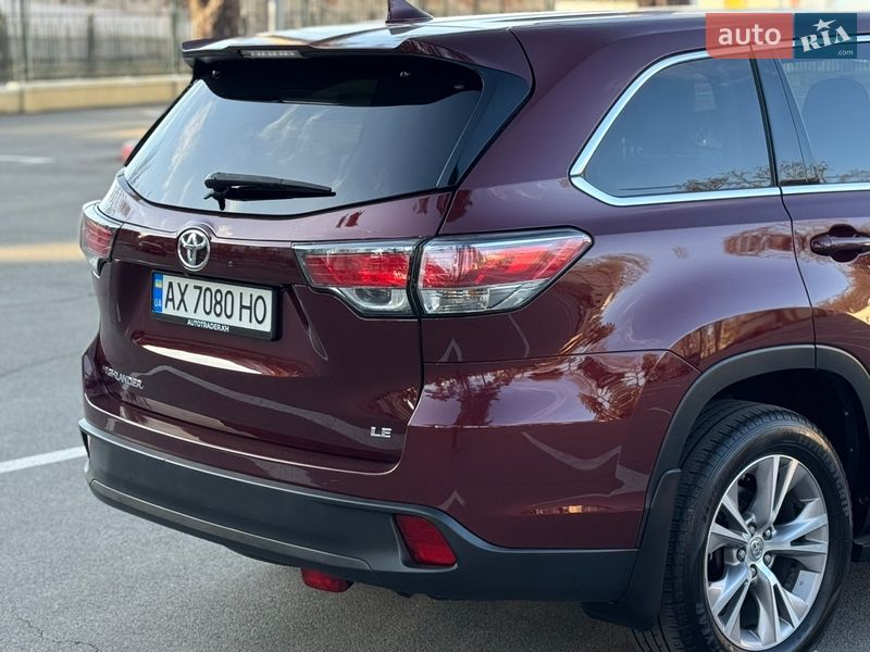 Позашляховик / Кросовер Toyota Highlander 2015 в Києві