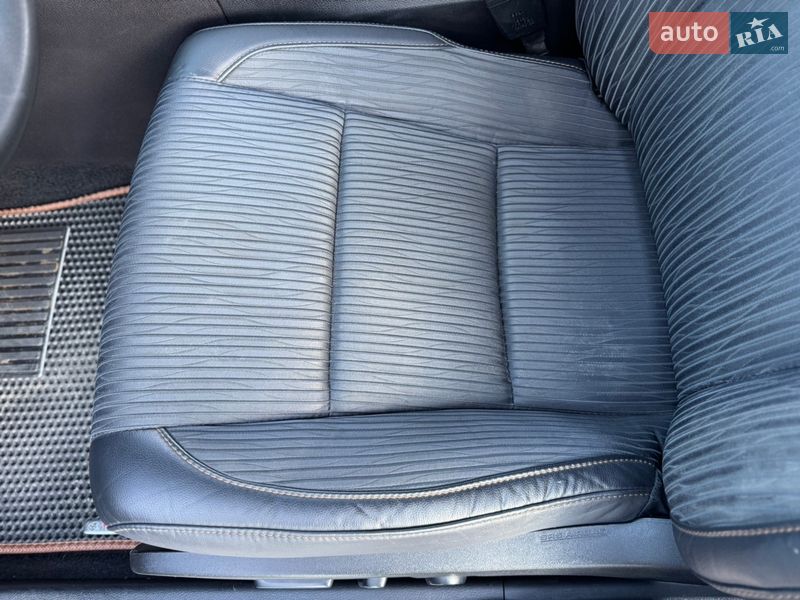 Позашляховик / Кросовер Toyota Highlander 2015 в Києві