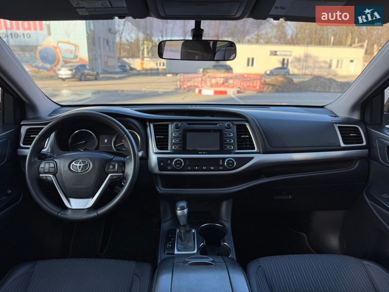 Позашляховик / Кросовер Toyota Highlander 2015 в Києві