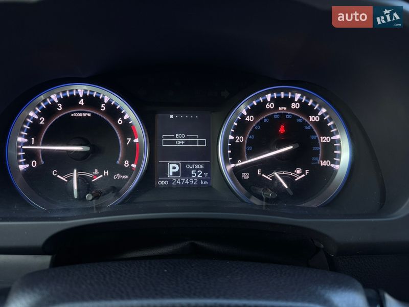 Позашляховик / Кросовер Toyota Highlander 2015 в Києві