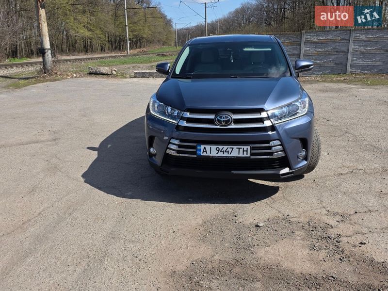 Позашляховик / Кросовер Toyota Highlander 2017 в Києві фото 2 Позашляховик / Кросовер Toyota Highlander 2017 в Києві