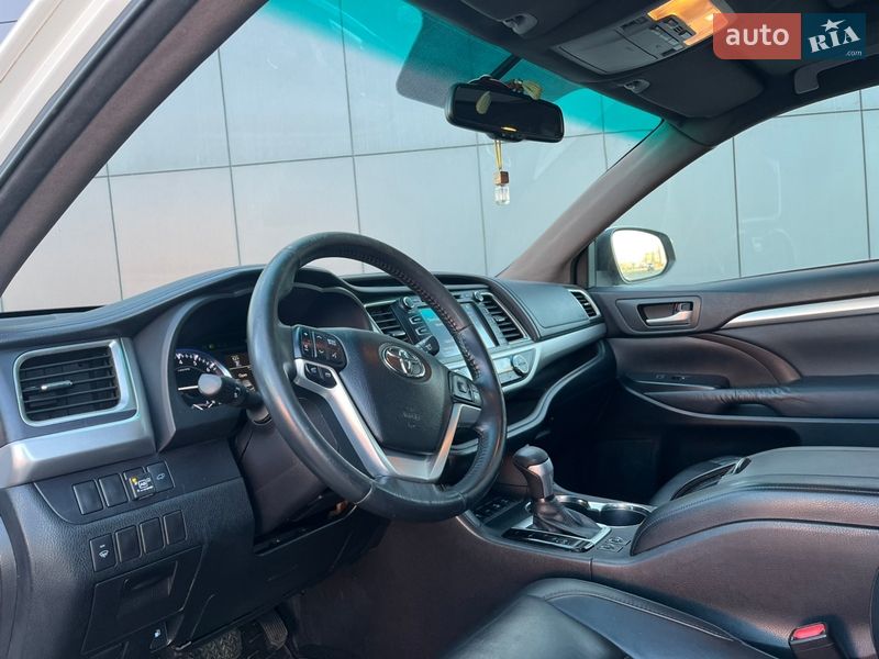 Позашляховик / Кросовер Toyota Highlander 2014 в Києві фото 7 Позашляховик / Кросовер Toyota Highlander 2014 в Києві