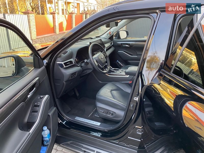 Позашляховик / Кросовер Toyota Highlander 2024 в Вінниці фото 12 Позашляховик / Кросовер Toyota Highlander 2024 в Вінниці
