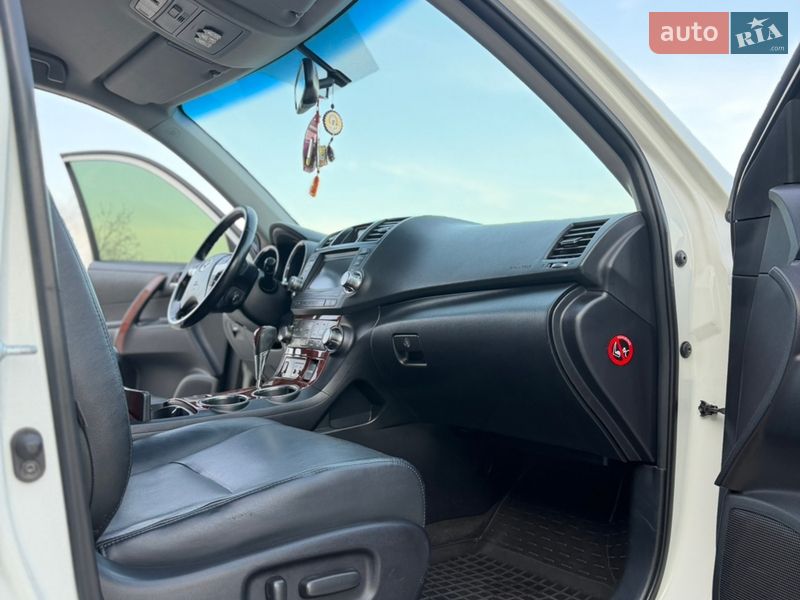 Позашляховик / Кросовер Toyota Highlander 2013 в Одесі